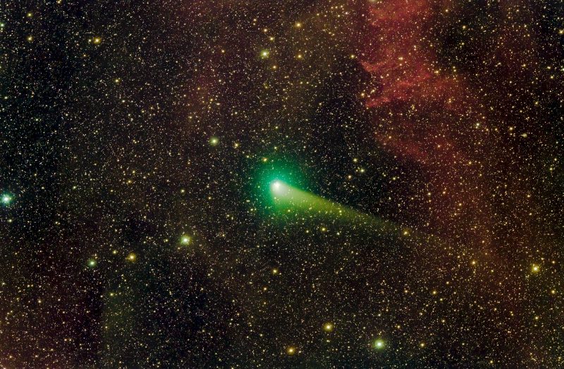 2022年7月30日，艾略特 · 赫尔曼(Eliot Herman)在澳大利亚锡丁泉使用 iTelescope 拍摄了这张潘斯塔尔彗星的照片。