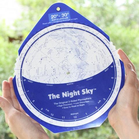 活动星图可以告诉你一年中任何夜晚天空中的恒星与星座。来源：Earthsky