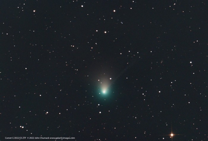 约翰·丘马克 (John Chumack) 捕捉到了这张彗星闪耀的照片。 2022 年 12 月 29 日拍摄于美国俄亥俄州，亮度大约+8.2 等。